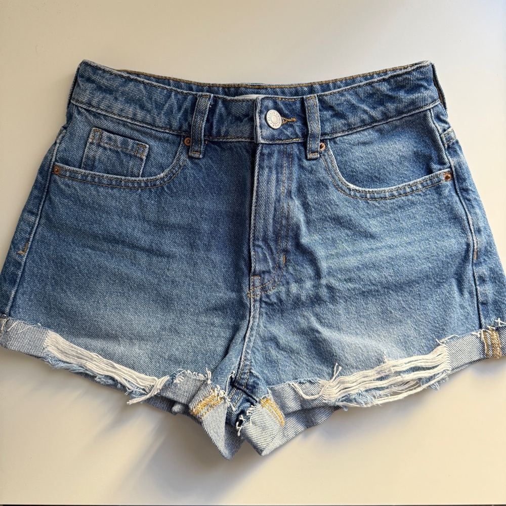 PacSun Roll Cuff Denim Mom Short (NWOT)